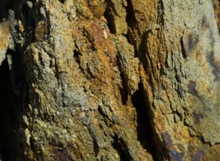 Test d'extraction d'or par lixiviation au cyanure