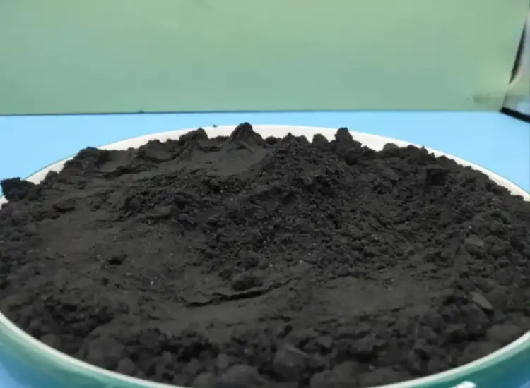 Test de traitement et de récupération de la boue d'anode